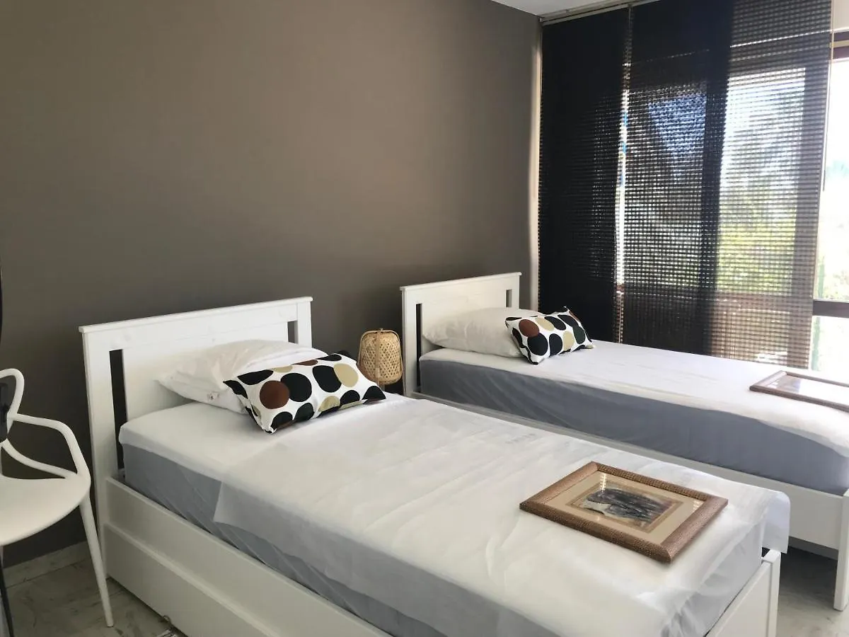 Bandol Roc Beach Vue Mer Grand T3 Face A La Plage Avec Parking Apartment
